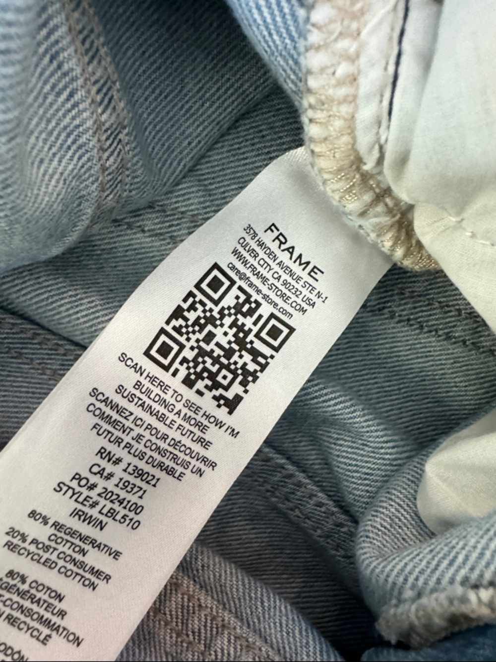 Frame Long Barrel Leg Jeans in Irwin Light Wash Size: 28 - Picture 5 of 6